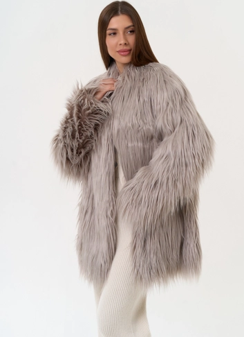 Женская шуба из эко меха с декоративным поясом