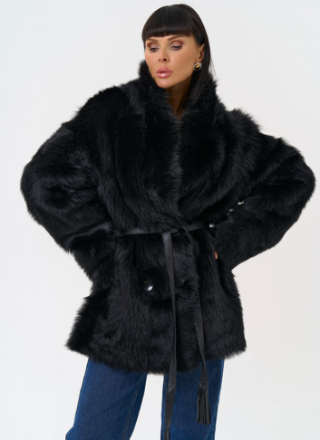 Двухсторонняя дубленка черного цвета с декоративным поясом Двухсторонняя дубленка черного цвета с декоративным поясом