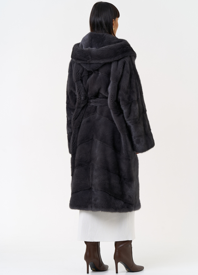 Женская шуба из меха норки с капюшоном модель № 31382 в кредит