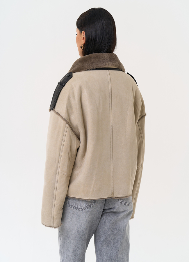 Светлая натуральная дубленка модель № 31360 в кредит