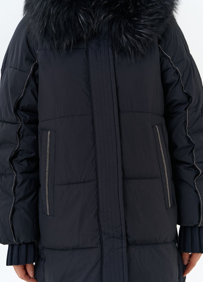 Женский пуховик с капюшоном из меха енота модель № 31972 универмаг малина