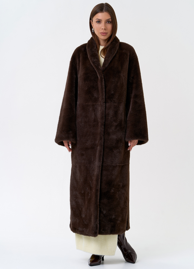Длинное пальто из эко меха с декоративным поясом модель № 31219 меха малина