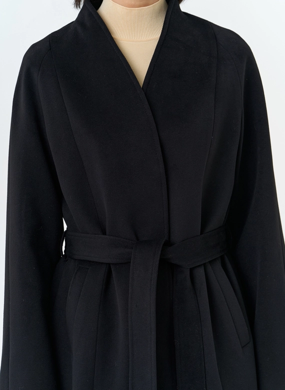 Женское пальто с поясом