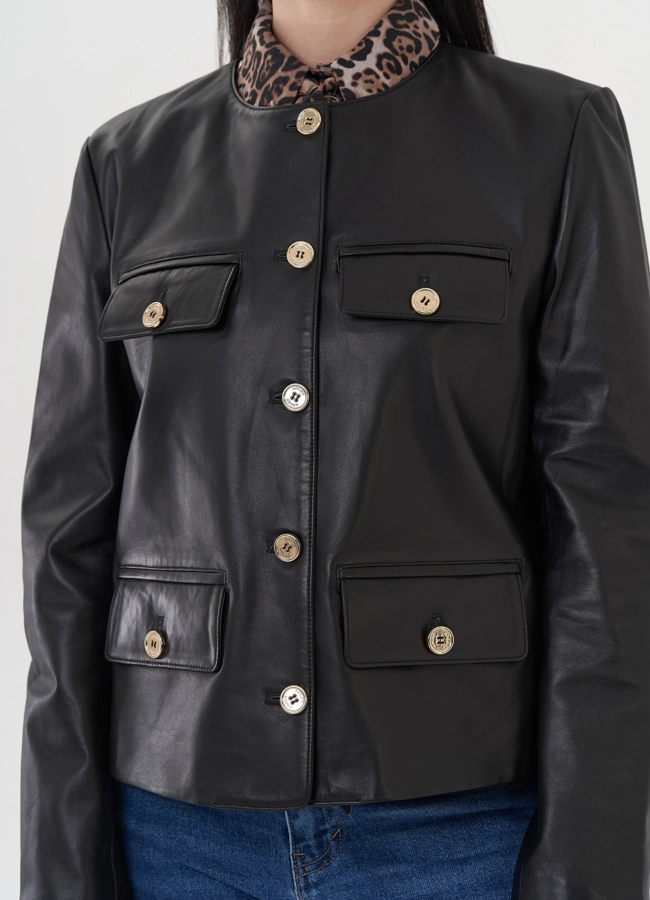 Жакет из натуральной кожи с акцентными пуговицами модель № 500120 в рассрочку